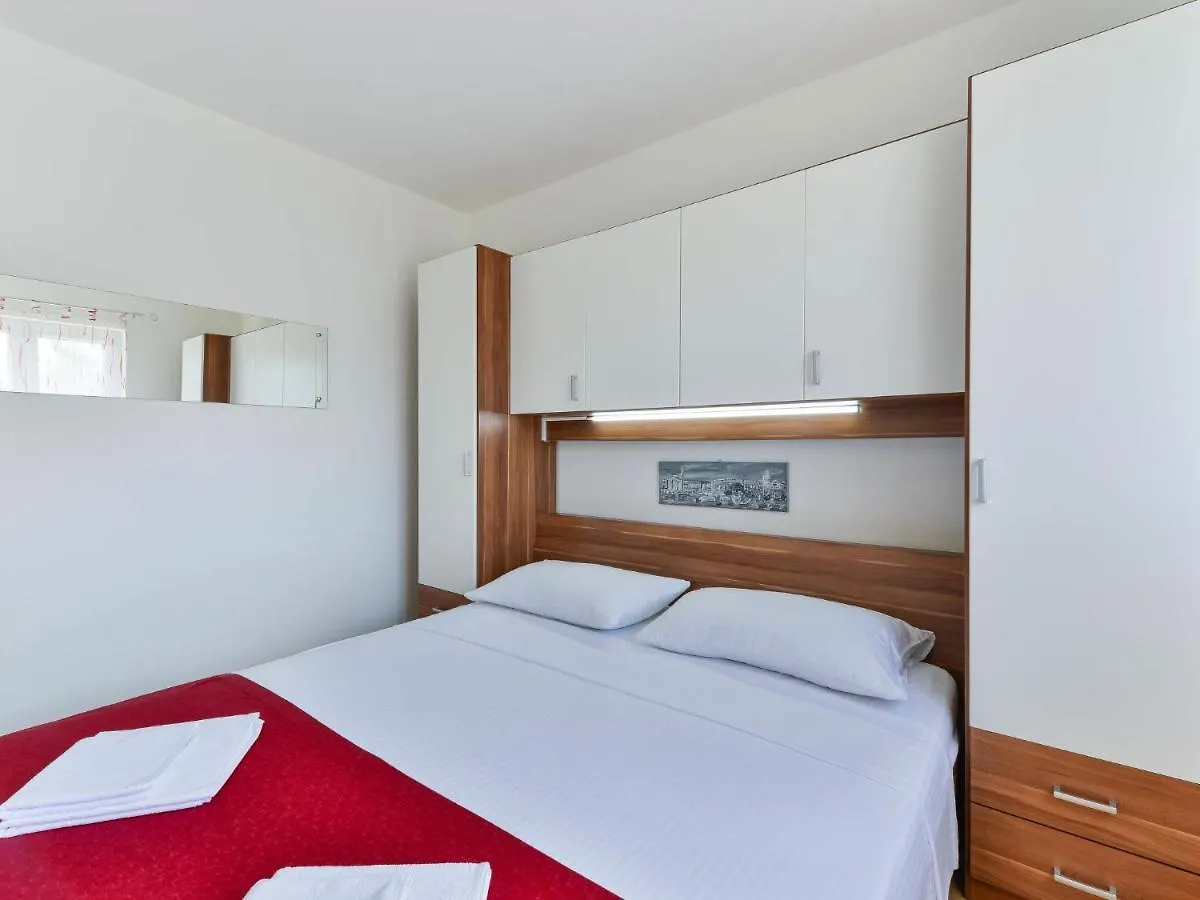 Apartment Matas - Srd317 By Interhome Rovanjska