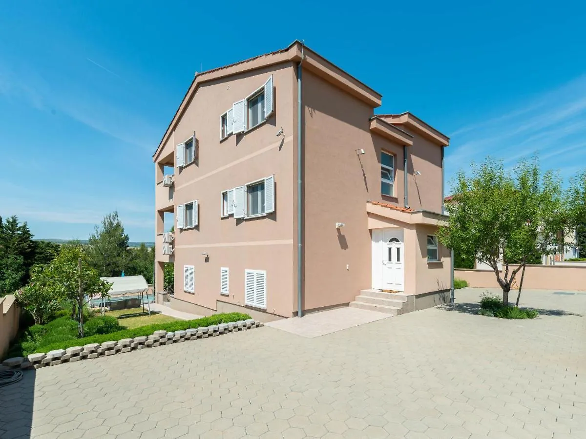 Apartment Matas - Srd317 By Interhome Rovanjska